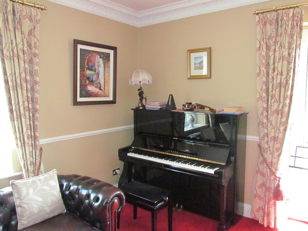 Gate Lodge B&B Portumna Kültér fotó